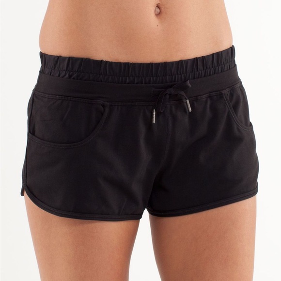 Lululemon Strength and Tone Shorts in Black. Size 4. Pristine Condition. - Picture 1 of 7
